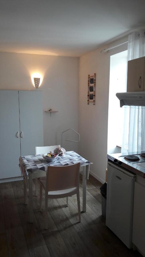 20 M2-proche Gare Apartment *
